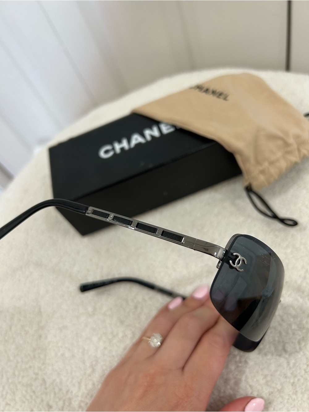 Chanel 4113 Rimless CC Logo Sunglasses Silver Gray 65-15-120 with Box & Pouch - Picture 9 of 14